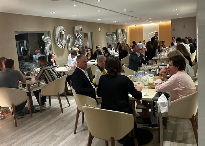 Amazing Sea View With Sun Drenched Terrace! Appartamento *