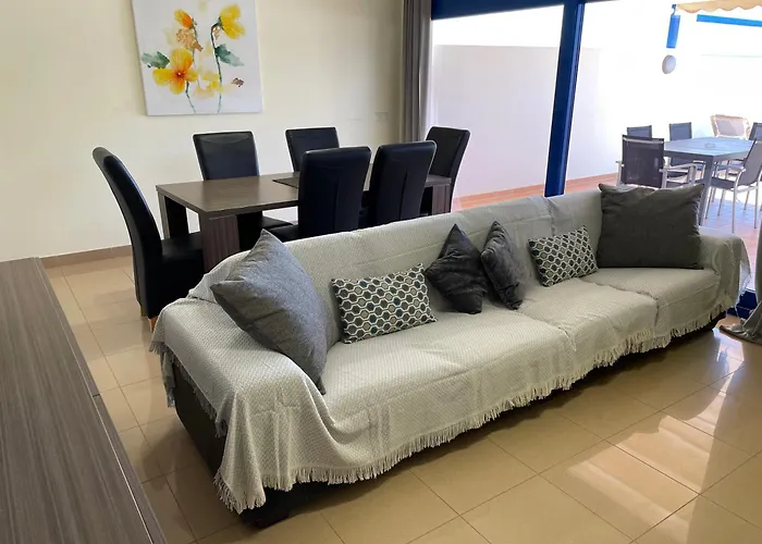 Amazing Sea View With Sun Drenched Terrace! Apartmán