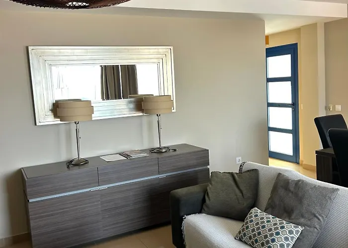 Apartmán Amazing Sea View With Sun Drenched Terrace!